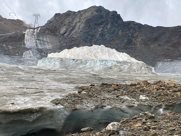 Kaunertal glacier with protective blankets